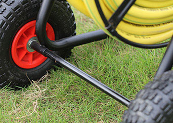 2-Wheel Garden Hose Reel Cart Detail 2
