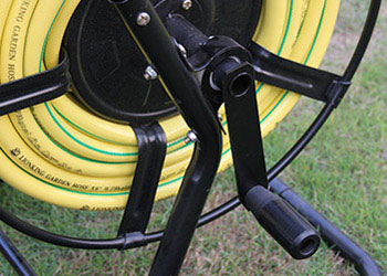 2-Wheel Garden Hose Reel Cart Detail 3