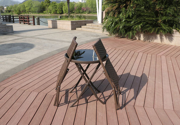 Outdoor patio table and chairs